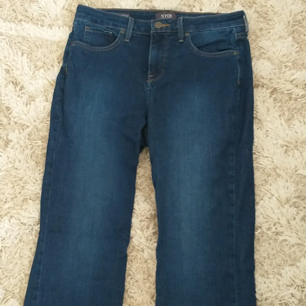 NYDJ Barbara Bootcut Jeans Size 4 - Picture 6 of 14
